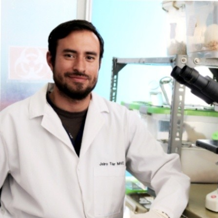 Jairo Tobar, DVM